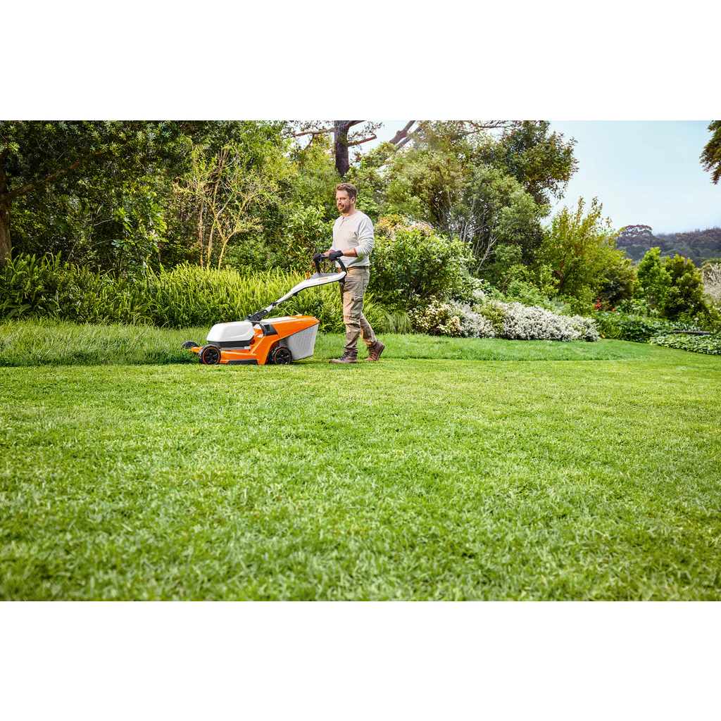Stihl Akku-Rasenmäher Set RMA 448 V / mit Akku AK 30 S und Ladegerät - Image 9